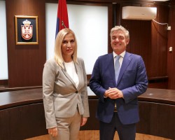 Поповић и Флесенкемпер о новом сету правосудних закона   